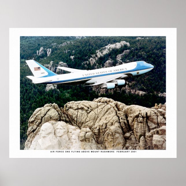 Luftwaffe 1 Flug über Berg Rushmore Poster (Vorne)