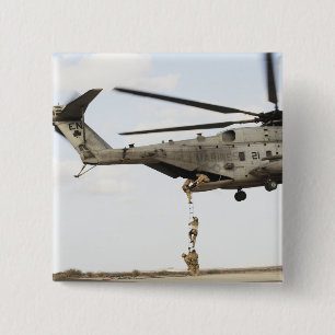 Luftwaffe pararescuemen leiten einen Kampfeinsatz Button