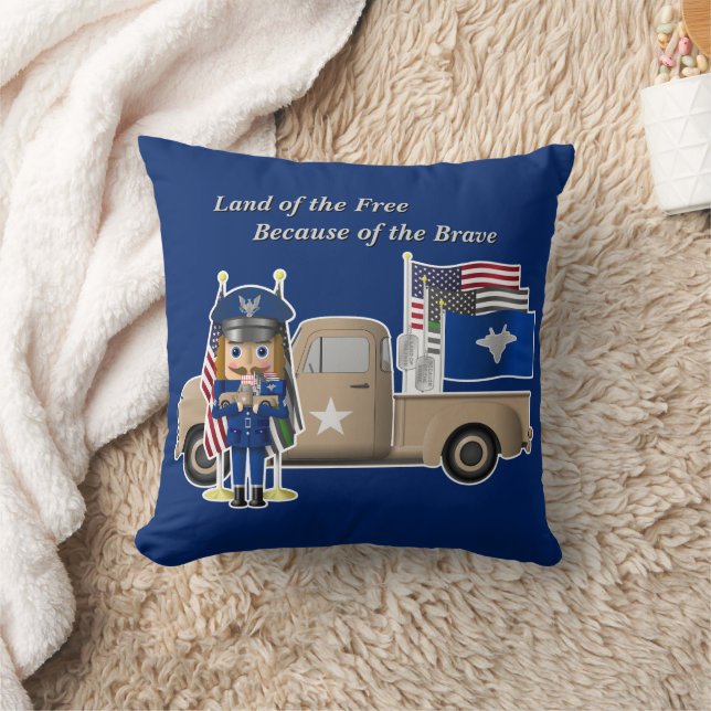 Luftwaffenernährstoff mit wenig Militärfahrzeug Kissen (Decke)