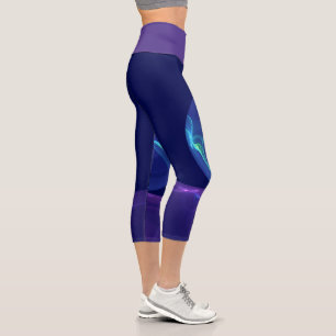 Luminous Blue Lila Dream Abstraktes Fraktal Kunst, Capri Leggings
