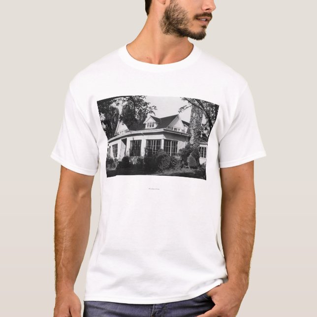 Lummi Insel, WA - Ansicht Loganita Häuschen T-Shirt (Vorderseite)