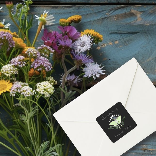 Luna Moth Moon Phases Quadratischer Aufkleber (Von Creator hochgeladen)