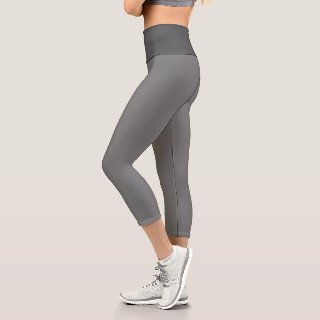Luscious Gray Capri Leggings (Links)