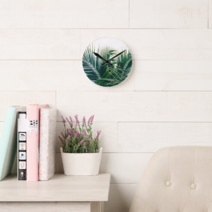 Lush Caribbean Palms 13 #palms#tropical Runde Wanduhr