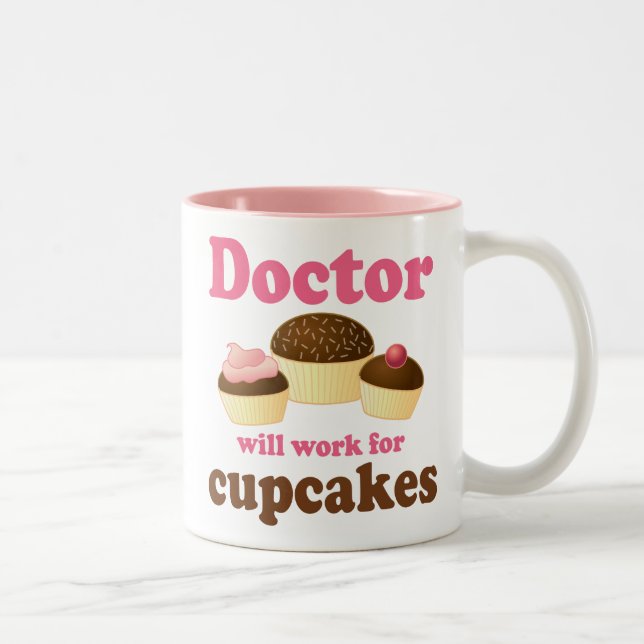 Lustig arbeitet für Kuchen-Doktor Zweifarbige Tasse (Rechts)