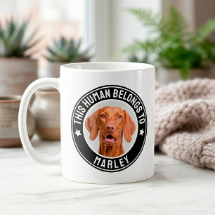 Lustig Dieser Mensch gehört zu Haustier Name Benut Kaffeetasse