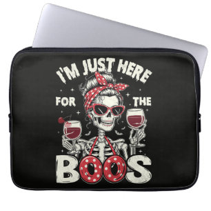 Lustig ich bin nur wegen der Buh-Rufe hier Skelett Laptopschutzhülle