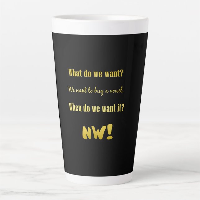 Lustig Kaufe einen Vokal — Jetzt! Milchtasse (Vorderseite)