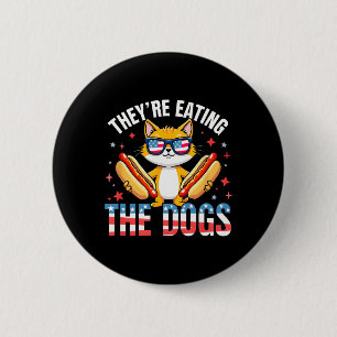 Lustig Trump Sie essen die Hunde die Katzen die Button
