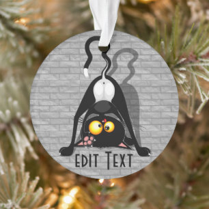 Lustige Cartoonfigur einer Katze auf dem Kopf Ornament