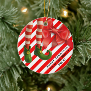 Lustige Elfenbeine Nordpol-Schabernack-Weihnacht Keramik Ornament
