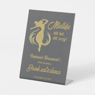 Lustige Frau Gold Mittleres Alter Immer Noch Heiß Sockelschild