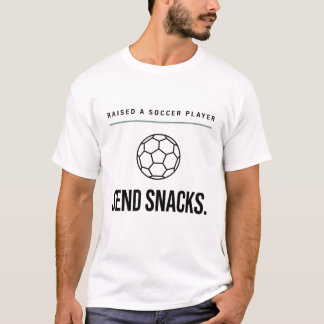 Lustige Fußballmutter zog einen Fußballspieler gro T-Shirt