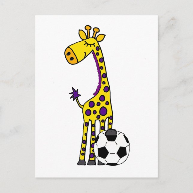 Lustige Giraffe, die Fußball-Cartoon spielt Postkarte (Vorderseite)