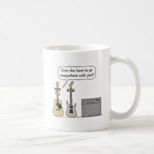 Lustige Gitarren-dritte Rad-Cartoon-Szene Tasse