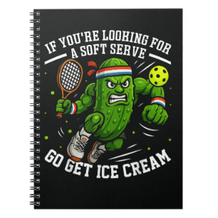 Lustige Gurke spielt Pickleball Notizblock