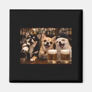 Lustige Hunde feiern mit Freunden und trinken Bier Magnet