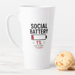 Lustige Introvertierten-Latte-Tasse Soziale Batt Milchtasse