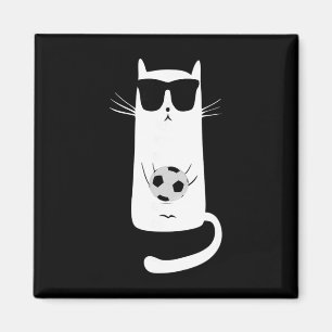 Lustige Katze mit Sonnenbrille beim Fußballspiel Magnet
