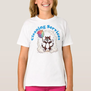 Lustige Katze putzt sich mit bunter Federbürste T-Shirt