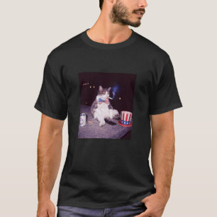 Lustige Katze raucht Zigarette Bier Gen Z 4. Juli T-Shirt