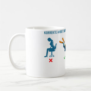 Lustige Kleidung für Taucher mit korrekter Arbeits Kaffeetasse