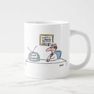 Lustige kosmetische plastische Chirurg Cartoon Jum Jumbo-Tasse