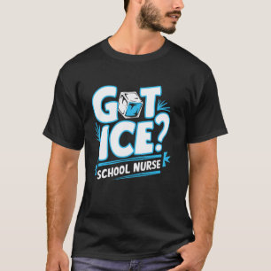 Lustige Krankenschwester bekam Eis Schulkrankensch T-Shirt