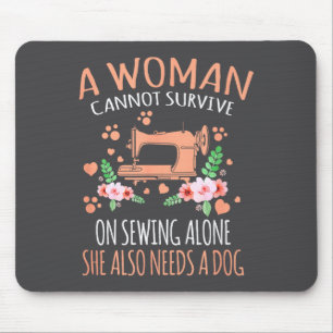 Lustige Näh-Zitate Frau  Mousepad