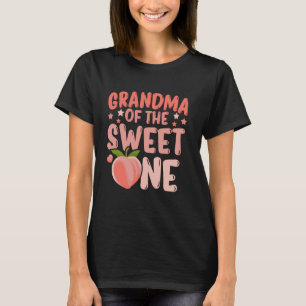 Lustige Oma des süßen Einen süßen Pfirsich ersten T-Shirt
