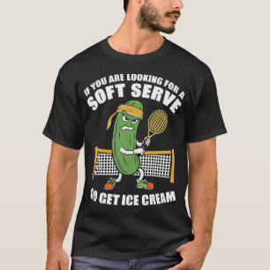 Lustige Pickleball spielende Pickle-Tennis-Soft-Se T-Shirt
