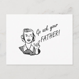 Lustige Retro-Hausfrau - Frag Deinen Vater! Postkarte