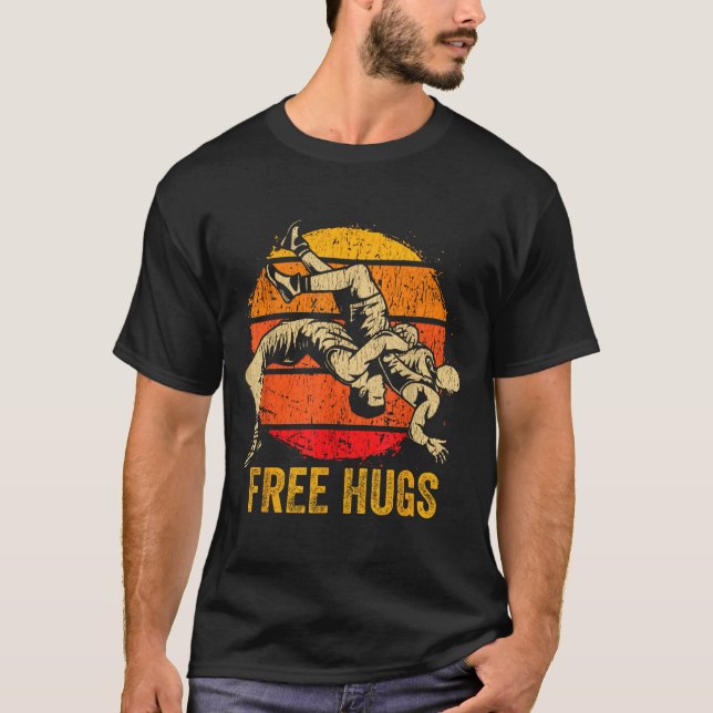 Lustige Ringer Umarmungen Ringer Mutter Männer Jun T-Shirt (Vorderseite)