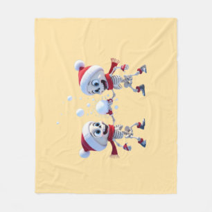 Lustige Santa-Skelette beim Schneeballkampf Fleecedecke