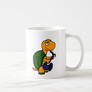 Lustige Schildkröte, die ein Saxophon spielt Tasse