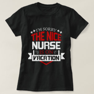 Lustige schöne Krankenschwester-Wortkunst T-Shirt