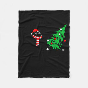 Lustige schwarze Katze stößt Weihnachtsbaum um Kat Fleecedecke
