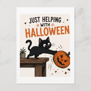 Lustige schwarze Katze wirft Kürbis Halloween um Postkarte