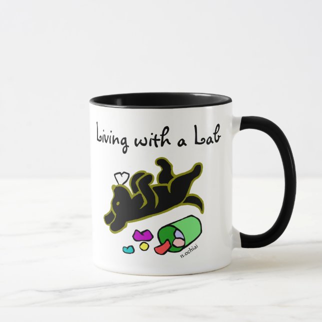 Lustige schwarze Labrador-Cartoon-Illustration Tasse (Rechts)