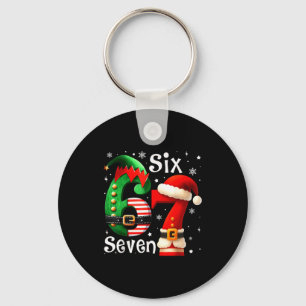Lustige Sechs Sieben 67 Meme 6 7 Elf Santa Weihnac Schlüsselanhänger