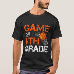Lustige Spiele in der sechsten Klasse Sketll am er T-Shirt