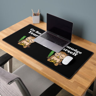 Lustige spirituelle geh selbstbesudelndes meditier schreibtischunterlage