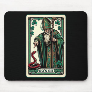 Lustige St. Patricks Day Tarot Karte Go'n Git St.  Mousepad