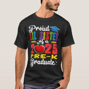 Lustige stolze kleine Schwester eines Absolventen T-Shirt