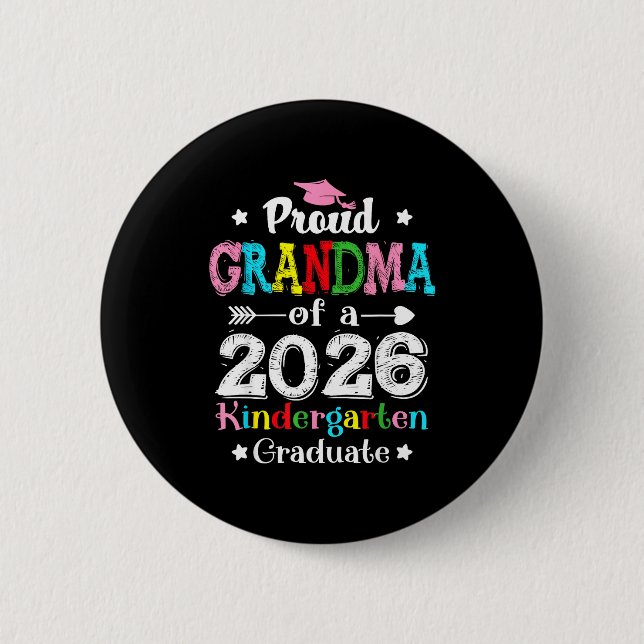 Lustige stolze Oma einer Kindergartenklasse 2026 Button (Vorderseite)