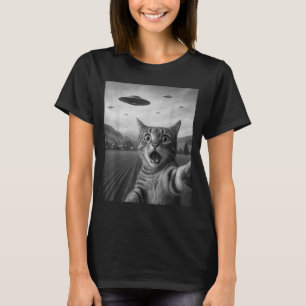 Lustige überraschte Ed Katze Selfie mit Alien Ufo T-Shirt
