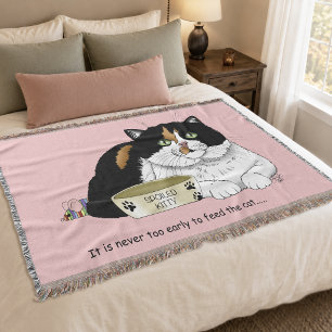 Lustige Verwöhnte Dreifarbige Füttere Katze Rosa Decke