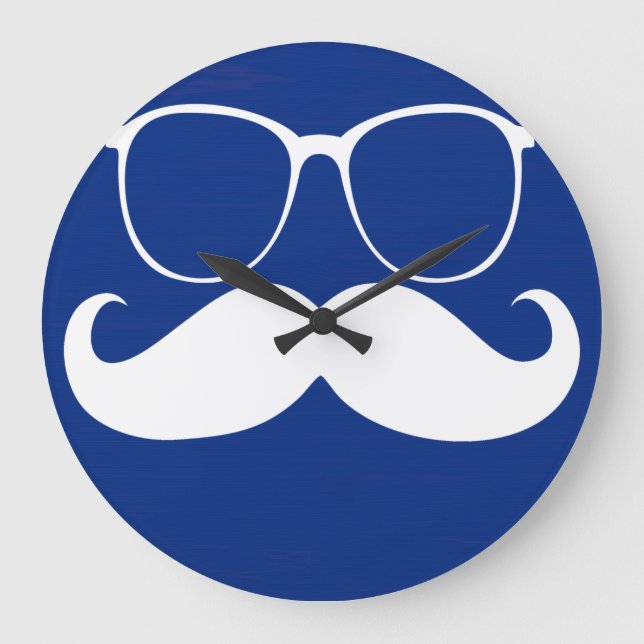 Lustige weiße Schnurrbart-Gläser auf blauem Große Wanduhr (Vorderseite)