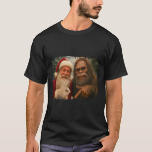 Lustiger 67 Weihnachtsmann mit Bigfoot Six Seven 6 T-Shirt