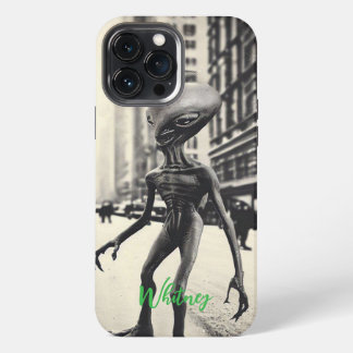 Lustiger Alien-Invasions-Retro-UFO-Sci-Fi-Filmname iPhone 13 Pro Max Hülle